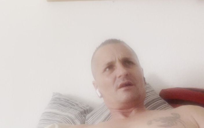 Alexjg80: Masturbare