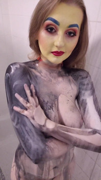 Skeleton Bodypaint 淋浴和玩奶子