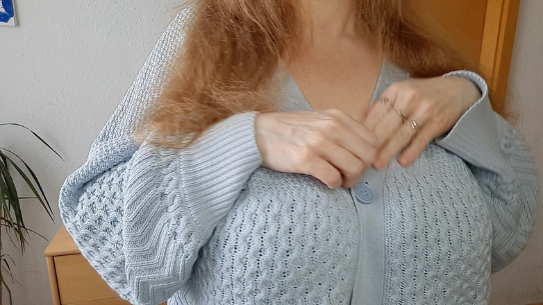 Curly_Dreams: Twoje dłonie na moich piersiach