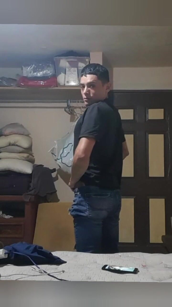 Tetto Michel: Iubitul surorii mele vitregă se întoarce la mine pentru a doua...