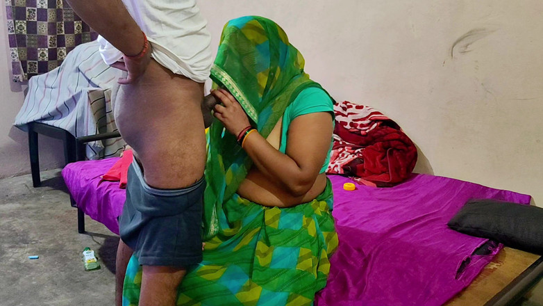 Annubhabhi4: Une bhabhi indienne sexy se fait baiser en hindi