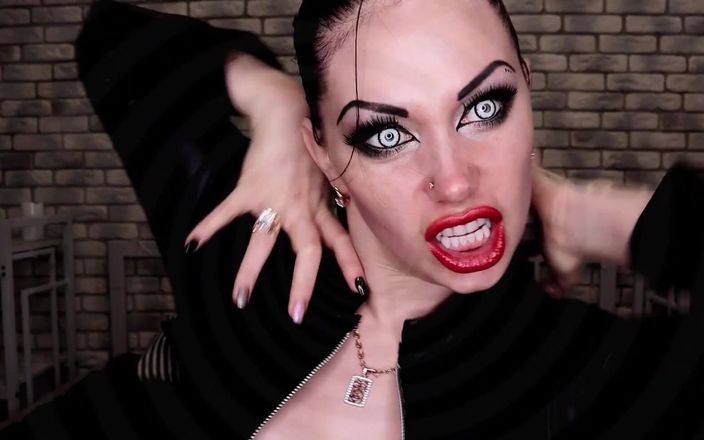 Goddess Misha Goldy: Dammi il tuo sperma e che anima!