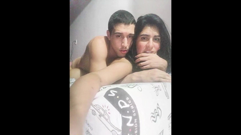 Renatinharj: Before Going to Bed, He Called Me for a Massage...