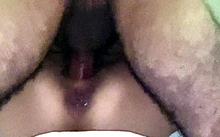 Jollyfuckingoldman: Me follé el coño y luego el culo ella sigue...