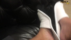 Manlyfoot: Bunlar koklama için olgun - otel terlikli ayaklar - manlyfoot - ayak fetişi