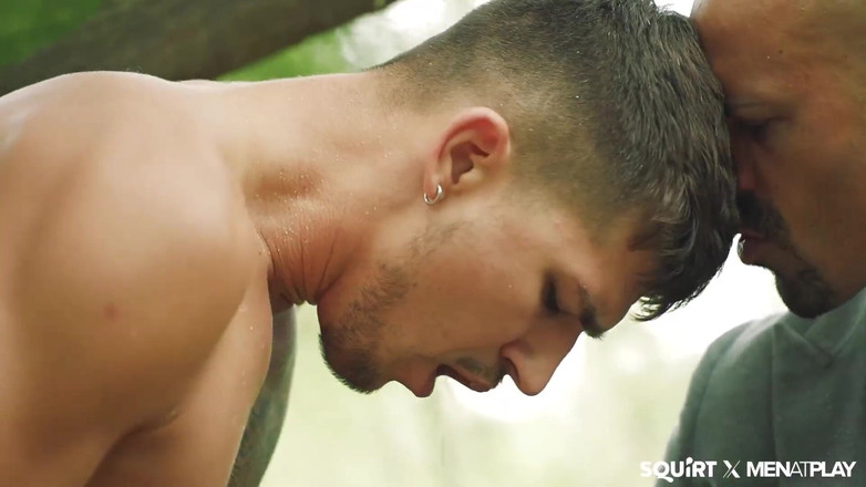 Squirt Studios: Azgın alexandro cabrera ve tom storm açık havada prezervatifsiz
