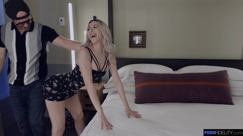 Pornfidelity: Pornfidelity - Dulce Sophia Doin En Cuatro