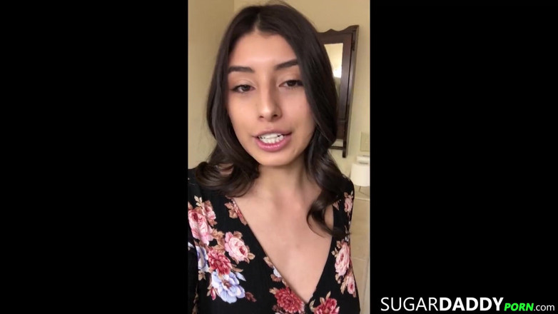 Sugar Daddy Porn: Đánh giá: 9/10 Vanessa Ortiz cần giúp di chuyển đến một bang...