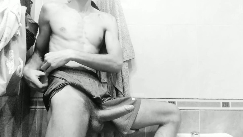 Elvissc: Old Vintage Recording, Athlete with a Good Body and a...
