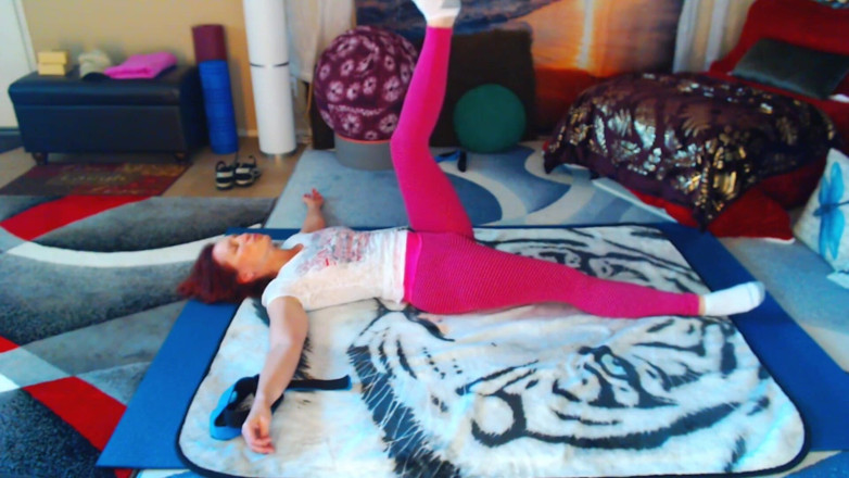 Aurora Willows: Hip opener work intermediate workout