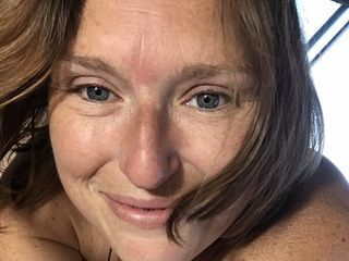Rachel Wrigglers: Masturbare care a venit după pișare pe pat, dar eu,...