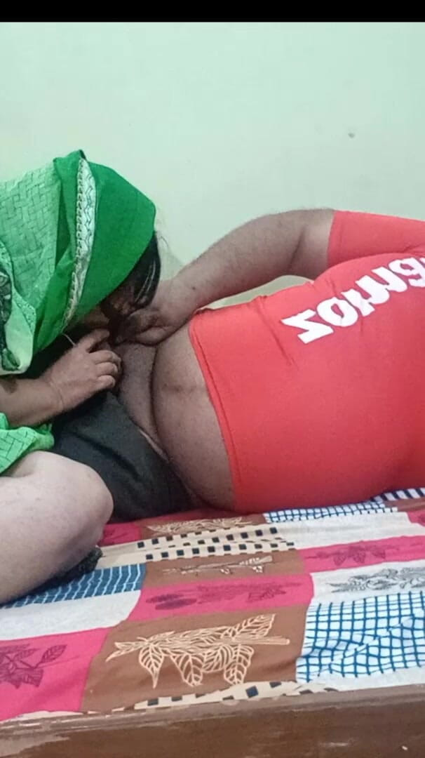 aliabegum: Sweety Bhabhi Sex with Blinkit Delivery Boy, Full Hindi Video