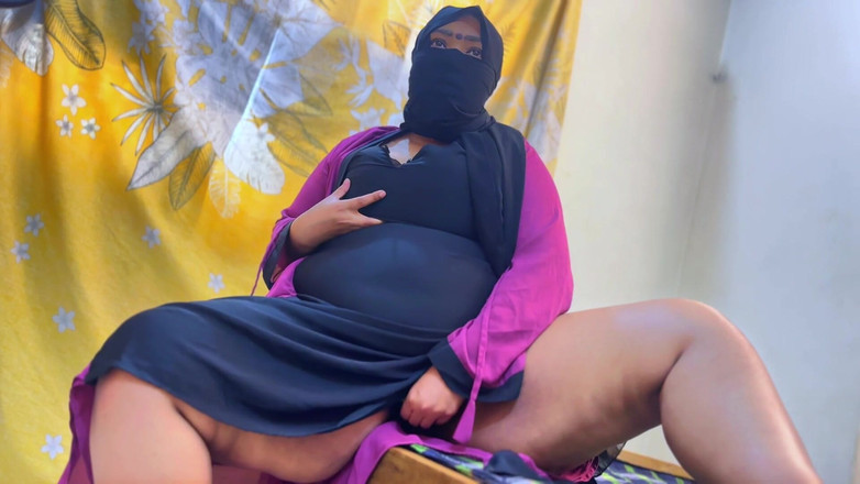 Aria Mia: Iranische arabische MILF heiße stiefmutter-masturbation im hotelzimmer und hotel typ...