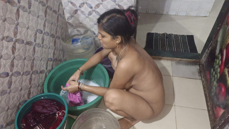 Aalox: Quand le mari n’est pas à la maison, vidéo de sexe...
