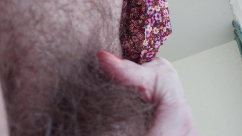 GinnaGg: Bermain dengan tampon dalam jarak dekat berbulu
