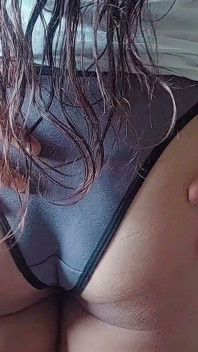 섹스하기 전에 그녀의 엉덩이를 만지는 순간을 잊지 말아야 해