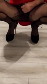 Cum for Feet on Pantyhose