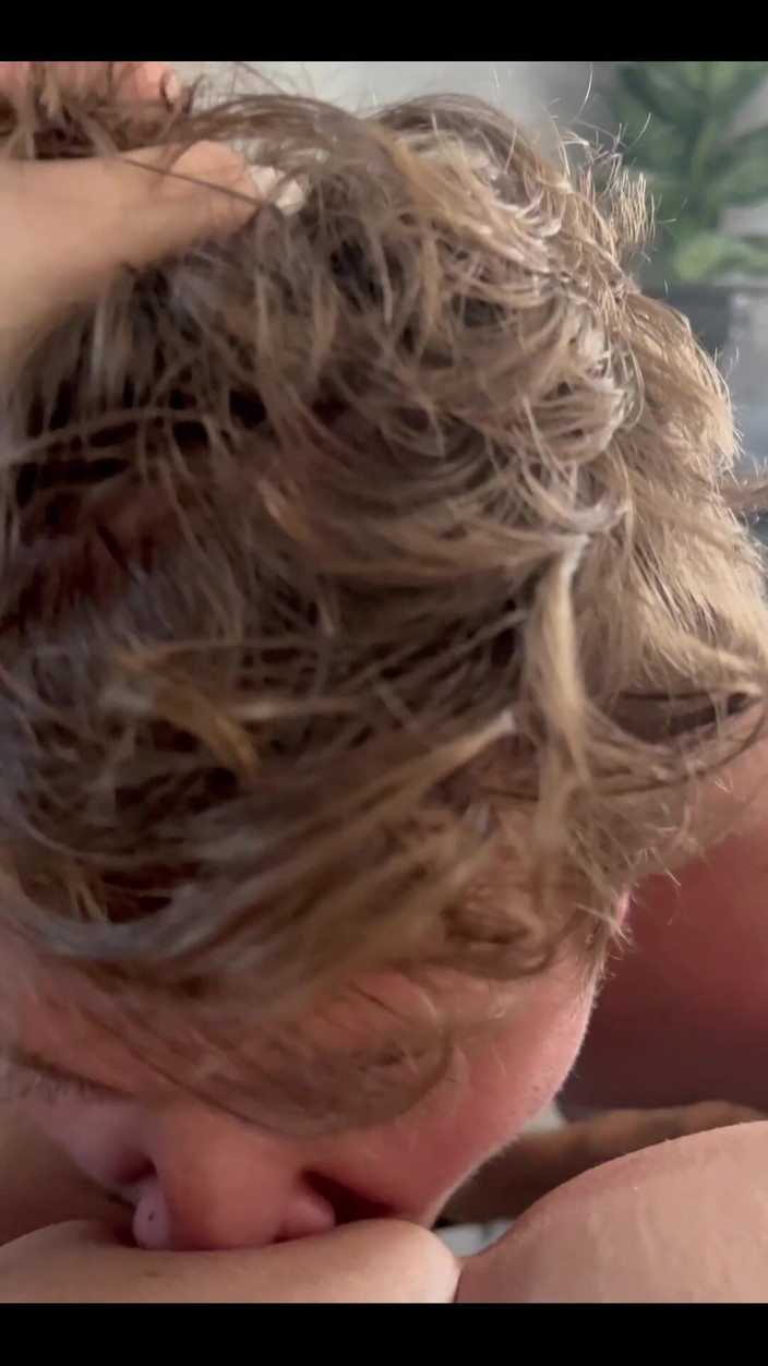 Josie Jaxxon: Taylor Mě Jedla a Tvrdě Mě Ošukala