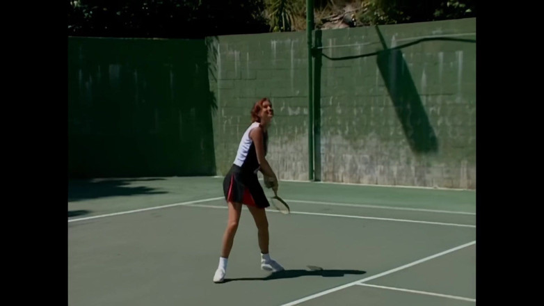 Blitzporn: Şeker Elmalar: Tenis dersleri, oral seks ve anal seks