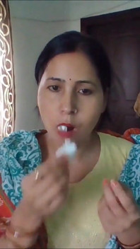 Dicas indianas de engasgos de Kiraneya: como manter uma garota quieta!