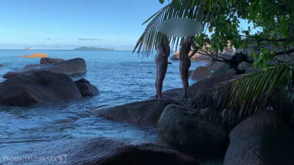 Projectsexdiary: Attraper un couple nu - sexe sur la plage