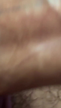 Asi Es Comojuego Con Este Diminuto Humano En Mi Verga Gigante