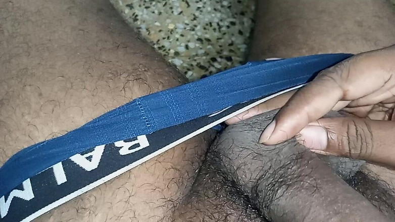 Sweet Indian cock: मेरे साथ भाभी की चूत में स्तन चूसने के साथ उँगली की गई