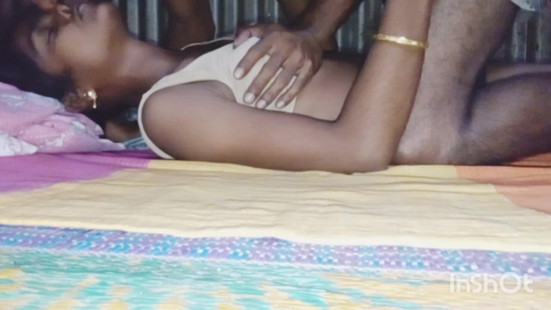 AmpleOunce283: Dorf-ehefrau-sex mit ehemann 25. Oktober 2025