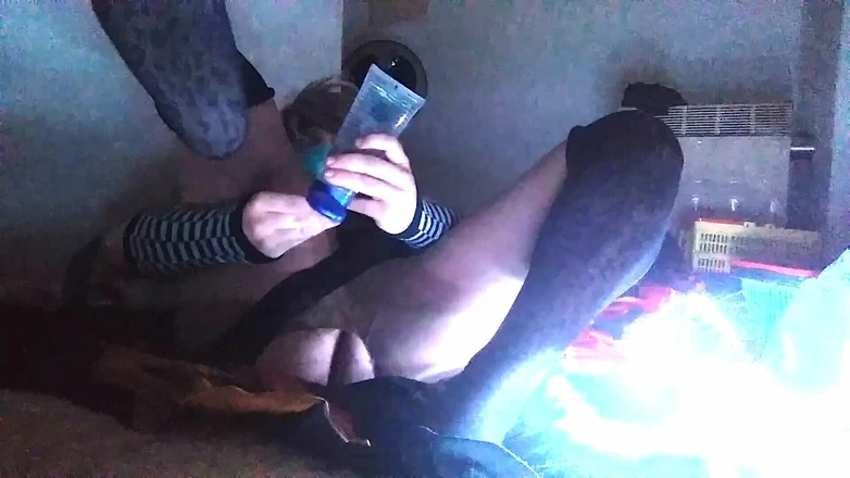 Zephyr cerberus: Spreading My Tight Ass &amp; Sissygasm with Inflatable Plug