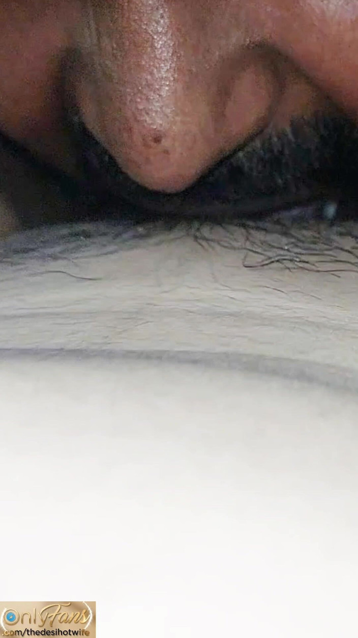 TheaDesiHotwife: Per La Seconda Volta Tradisco Il Mio Marito Sissy Con...