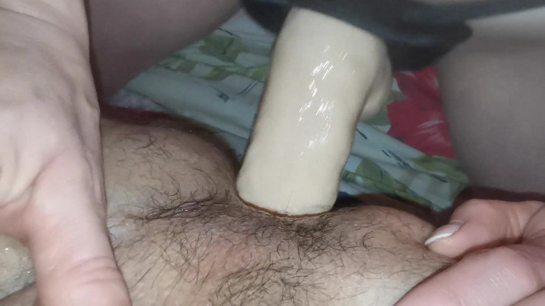 Skowirowi: Ngentot pantat suamiku habis-habisan