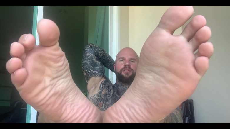 Jasons feet: Папочка, наконец,все свои татуировки сделали это последние 40 дней