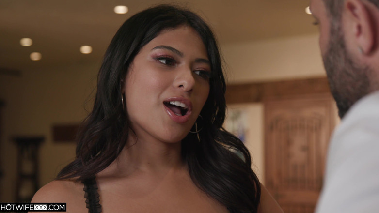 HotwifeXXX: Reyna Belle chupa o blues fora de seu garanhão