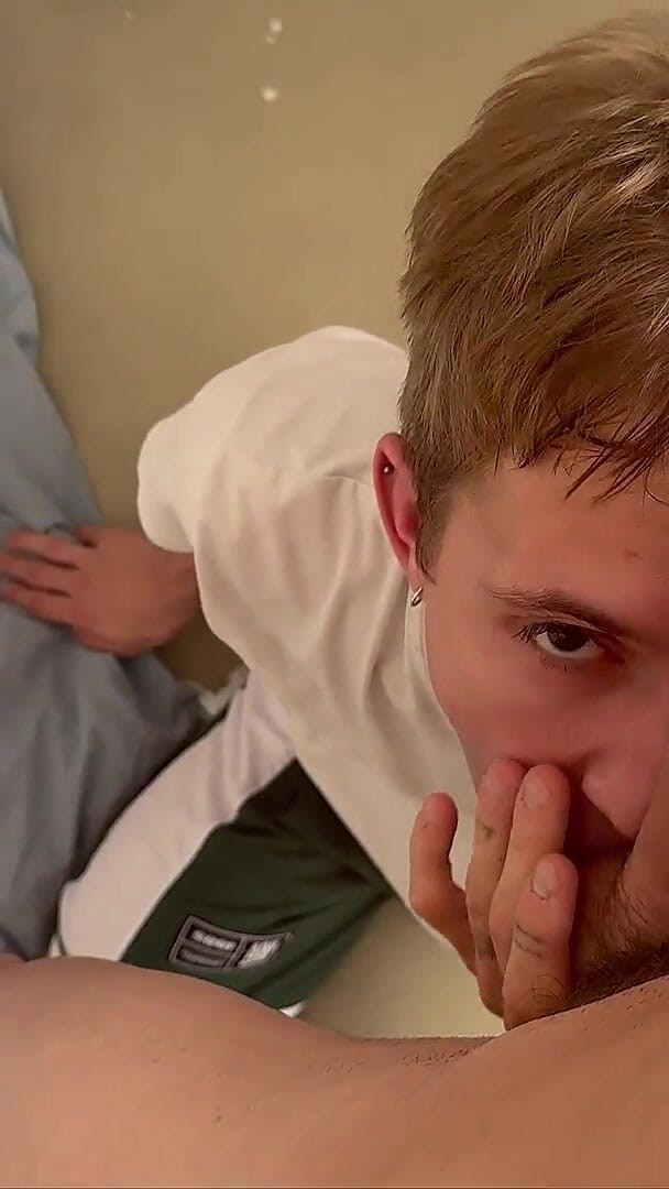 Cute Guy Sucks a Big Cock and Then Accepts, Fucked and Cumshot (Max Gen)