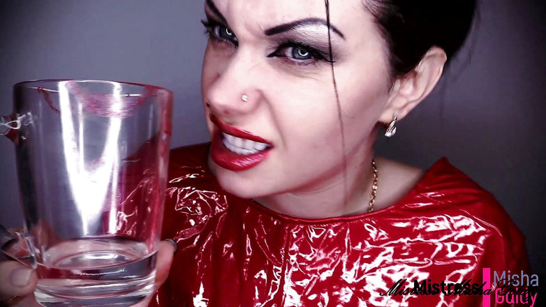 Goddess Misha Goldy: 내 립스틱 자국을 숭배해!