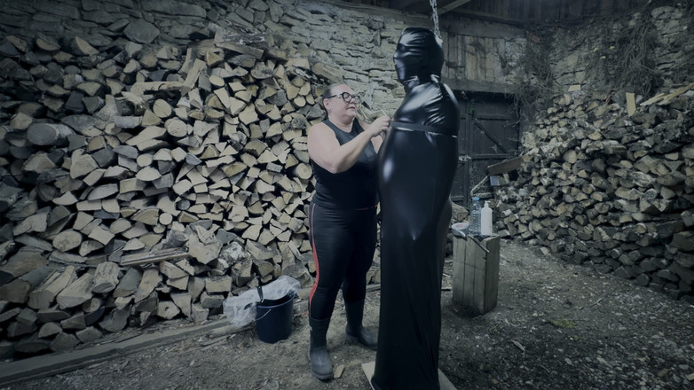 Mistress April: Pervertito nel bosco