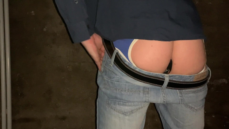 DIQRYDR: DIQRYDR - secretly stuffed at work