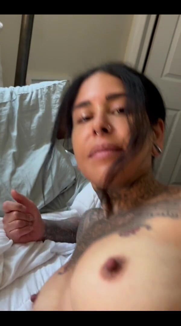 Celine Shore: 3837356115.mp4ajust 운동을 마치고 슈퍼 발정난 느낌