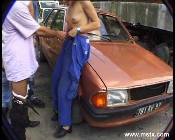 MSTX: ふしだらな女は私にカスタネットを吸う