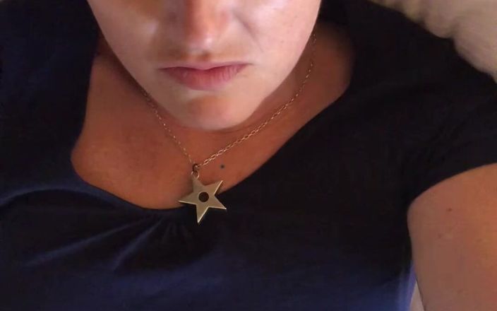 MistressWriggler: Masturbuje się do orgazmu w pokoju hotelowym w Las Vegas...