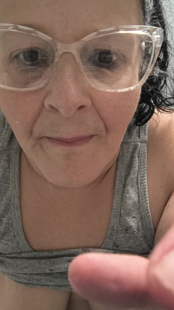 HerculesnVENUS: Cô ấy thật là hư hỏng khi cọ xát âm vật của...