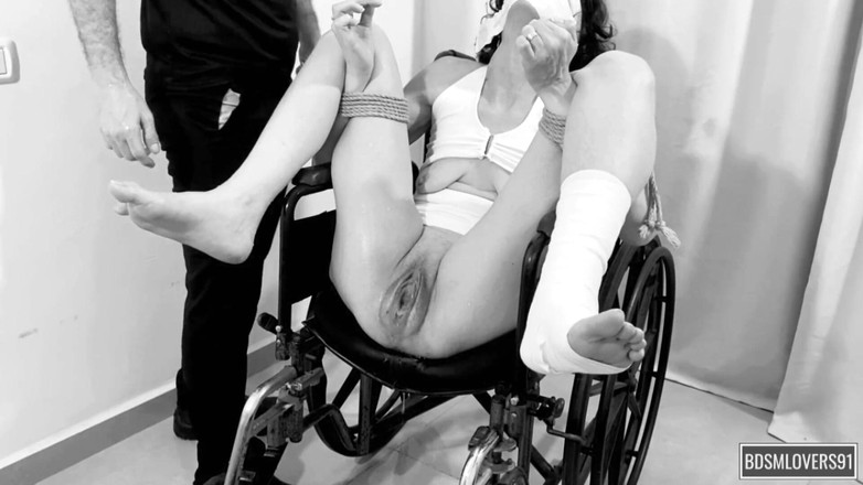 Bdsmlovers91: Bdsm - compilação de tapas na buceta - Vai te deixar louco!