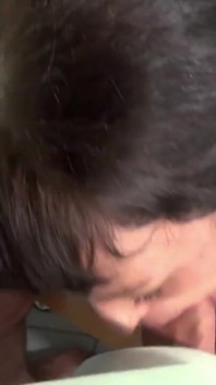 Une MILF mature veut essayer l'énorme bite du docteur !