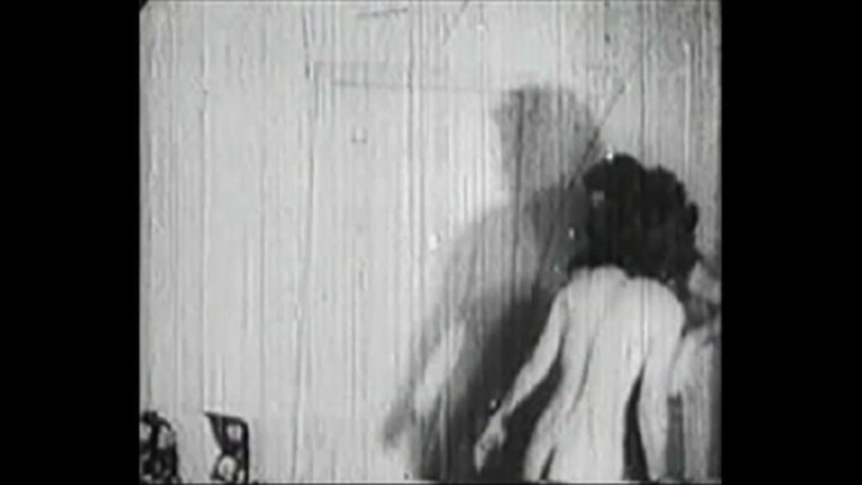 Vintage Megastore Full hd: Zadowolona z orgazmu