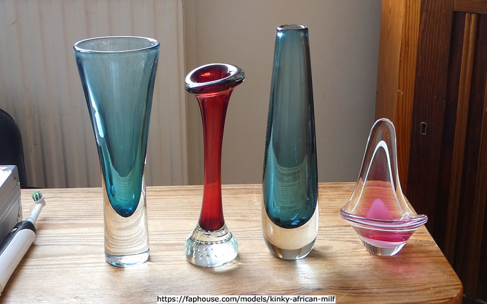 Kinky African MILF: Я насолоджуюся шведським вінтажним арт-склом, частина 1