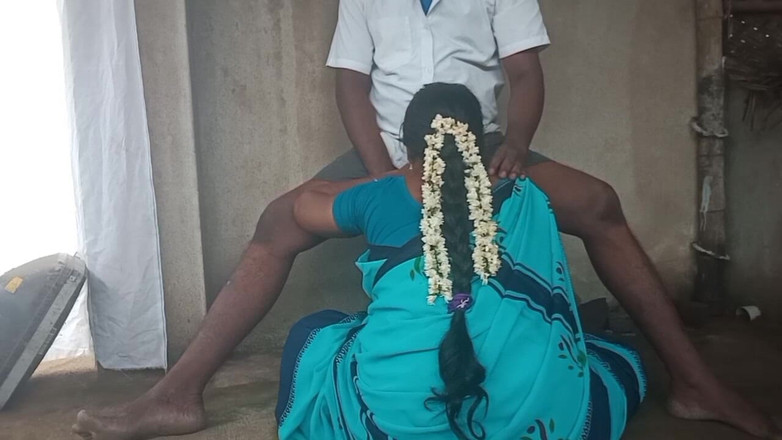 Priyanka314: Тамильская красотка домохозяйка делает минет