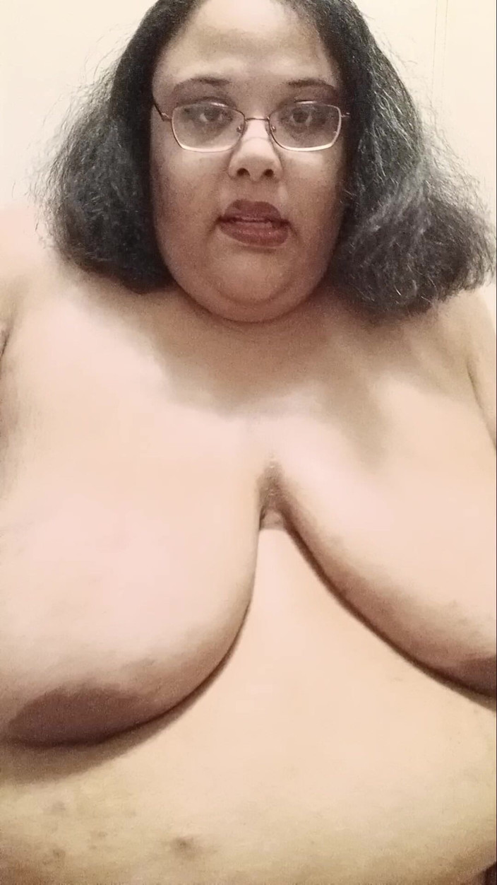 Jessica pigslut: Třesu se zadkem pro tebe!