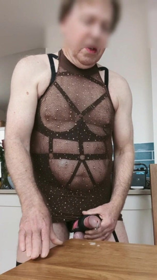 Bellhead: Slow motion lingerie fun