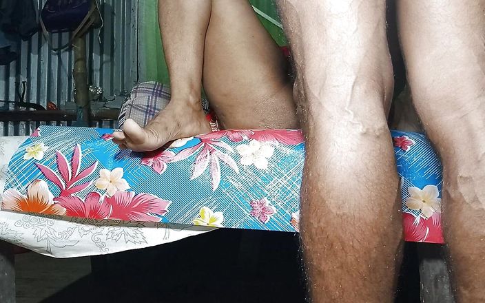Indo sexy 2023: 내 젊은 의붓여동생 마누라의 첫 섹스