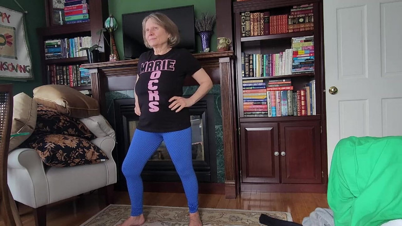 MarieRocks: Hơn 70 tuổi và vẫn vừa vặn